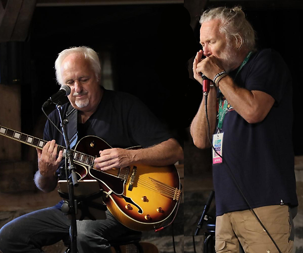 MO & Guy Accoustic Duo